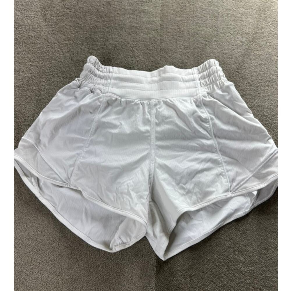 Lululemon Hotty Hot Size 0 White Shorts - Picture 2 of 5